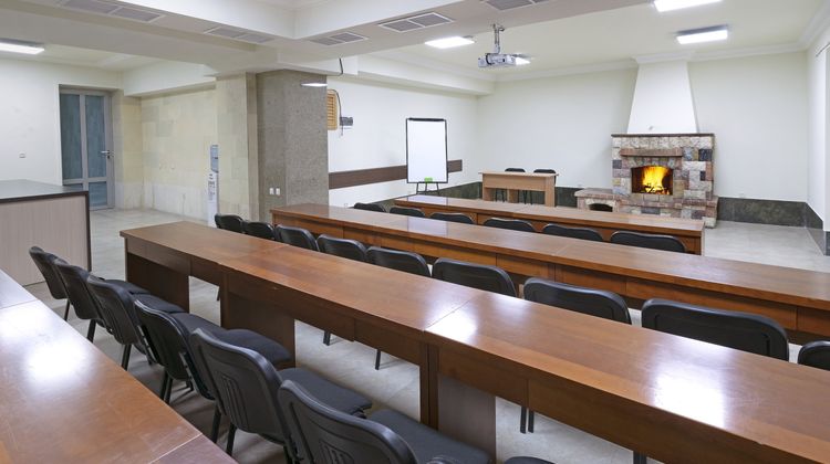 Ani Central Inn Meeting