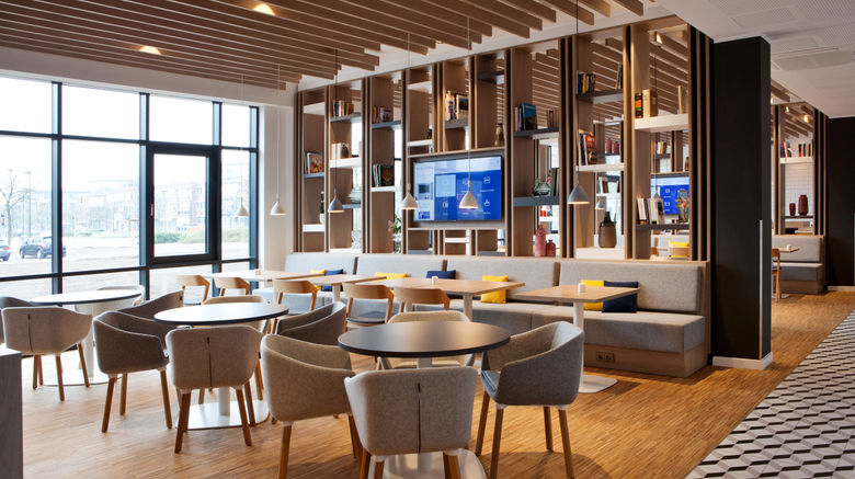 <b>Holiday Inn Express Kaiserslautern Restaurant</b>. Images powered by <a href="https://www.leonardoworldwide.com/" title="Leonardo Worldwide" target="_blank">Leonardo</a>.