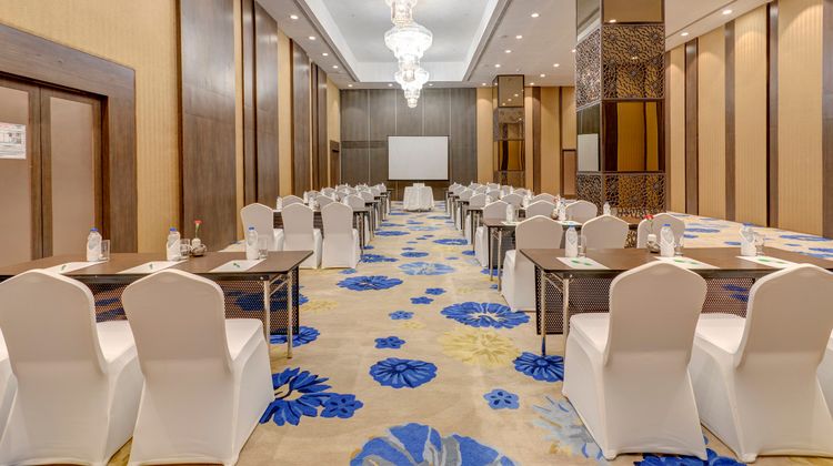 Holiday Inn Kolkata Airport Ballroom
