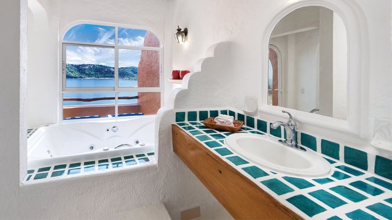 <b>WorldMark Zihuatanejo Room</b>. Images powered by <a href="https://www.leonardoworldwide.com/" title="Leonardo Worldwide" target="_blank">Leonardo</a>.