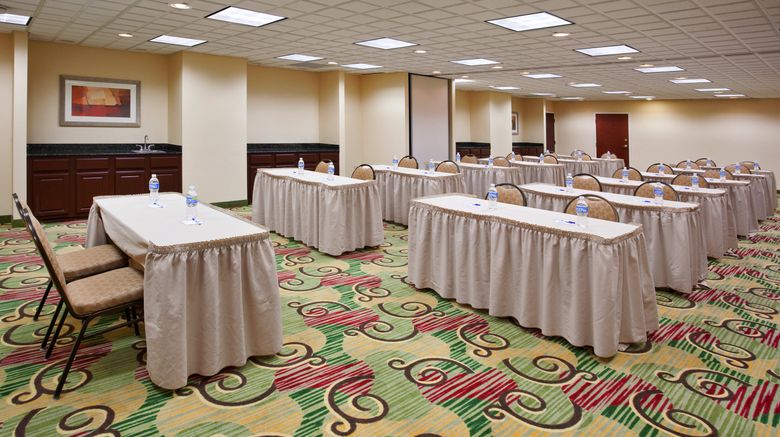 <b>Holiday Inn Express & Suites Cleveland Meeting</b>. Images powered by <a href="https://www.leonardoworldwide.com/" title="Leonardo Worldwide" target="_blank">Leonardo</a>.