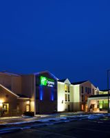 Holiday Inn Express & Suites Cleveland