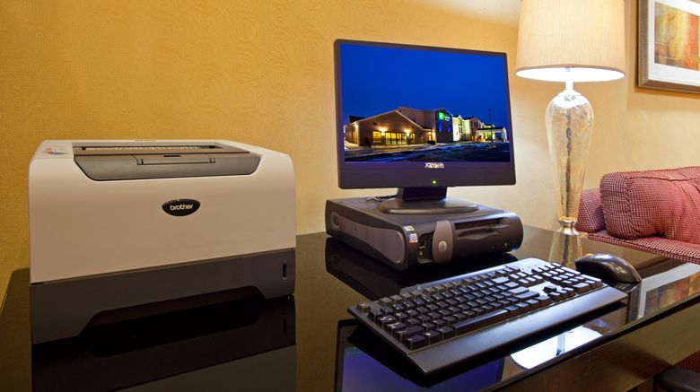 <b>Holiday Inn Express & Suites Cleveland Other</b>. Images powered by <a href="https://www.leonardoworldwide.com/" title="Leonardo Worldwide" target="_blank">Leonardo</a>.