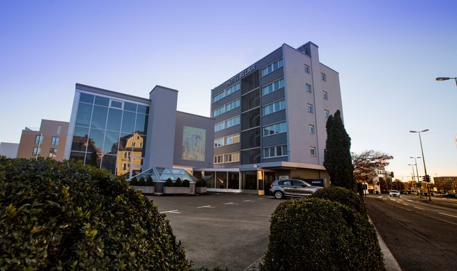 Belair Hotel Exterior