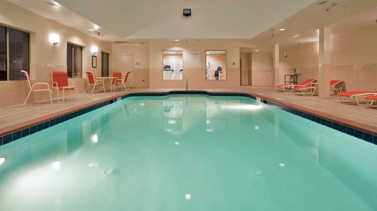 Holiday Inn Express Hotel & Suites Pool