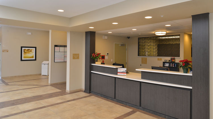Candlewood Suites Eugene Springfield Lobby