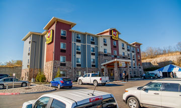 My Place Hotel-Independence