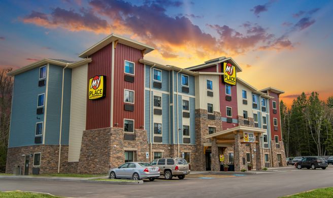 My Place Hotel-Marquette Exterior