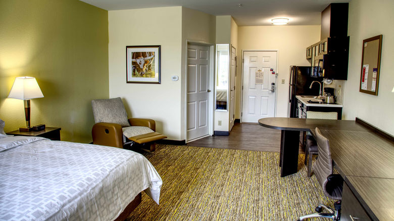 <b>Candlewood Suites Austin North Room</b>. Images powered by <a href="https://www.leonardoworldwide.com/" title="Leonardo Worldwide" target="_blank">Leonardo</a>.