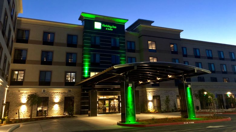 <b>Holiday Inn & Suites Silicon Valley Exterior</b>. Images powered by <a href="https://www.leonardoworldwide.com/" title="Leonardo Worldwide" target="_blank">Leonardo</a>.