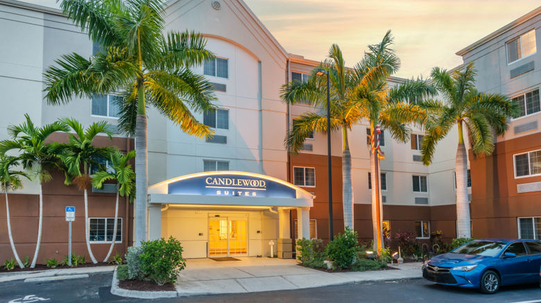 <b>Candlewood Suites Fort Myers-Sanibel Gat Exterior</b>. Images powered by <a href="https://www.leonardoworldwide.com/" title="Leonardo Worldwide" target="_blank">Leonardo</a>.