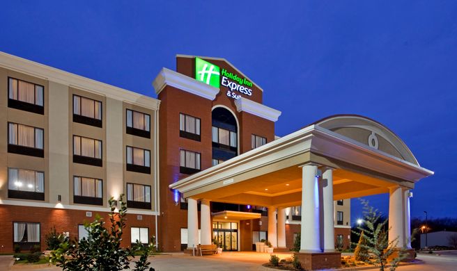 Holiday Inn Express & Suites North Exterior