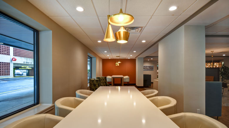 <b>Holiday Inn Lancaster Lobby</b>. Images powered by <a href="https://www.leonardoworldwide.com/" title="Leonardo Worldwide" target="_blank">Leonardo</a>.