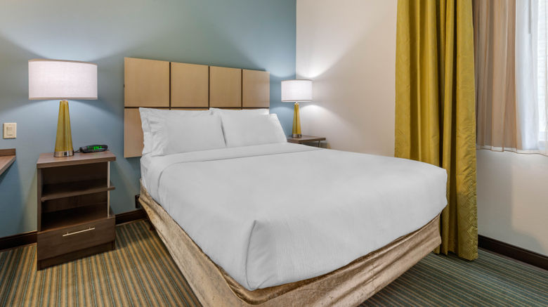 <b>Candlewood Suites Fort Myers-Sanibel Gat Suite</b>. Images powered by <a href="https://www.leonardoworldwide.com/" title="Leonardo Worldwide" target="_blank">Leonardo</a>.