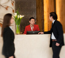 Crowne Plaza Anting Golf Lobby