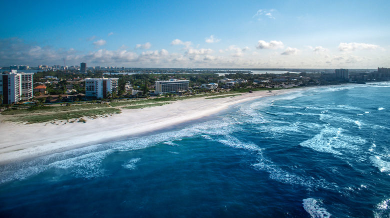 <b>Holiday Inn Sarasota-Lido Beach Exterior</b>. Images powered by <a href="https://leonardo.com/" title="Leonardo Worldwide" target="_blank">Leonardo</a>.