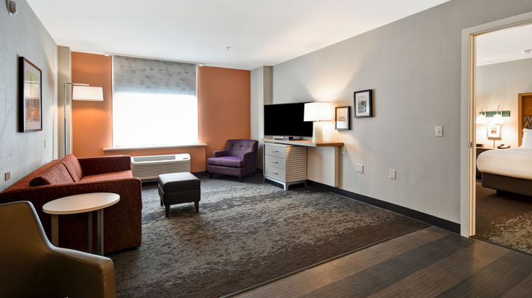 Holiday Inn Lancaster Suite
