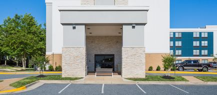 Holiday Inn Express Lorton Exterior