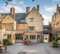 The Lygon Arms Exterior