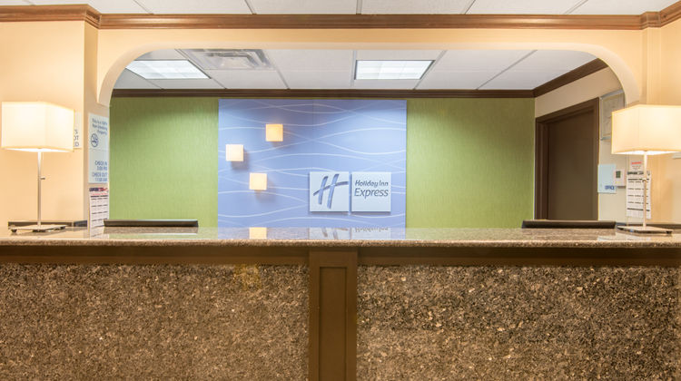 Holiday Inn Express Brook Park Lobby