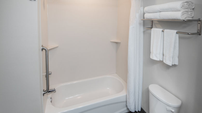 <b>Holiday Inn Express Brook Park Room</b>. Images powered by <a href="https://www.leonardoworldwide.com/" title="Leonardo Worldwide" target="_blank">Leonardo</a>.