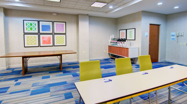 <b>Holiday Inn Express Blacksburg Meeting</b>. Images powered by <a href="https://www.leonardoworldwide.com/" title="Leonardo Worldwide" target="_blank">Leonardo</a>.