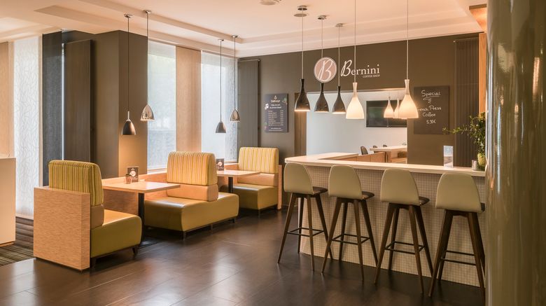 <b>Holiday Inn Munich-Unterhaching Lobby</b>. Images powered by <a href="https://www.leonardoworldwide.com/" title="Leonardo Worldwide" target="_blank">Leonardo</a>.