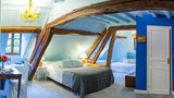 Hotel Tour d'Auvergne Room
