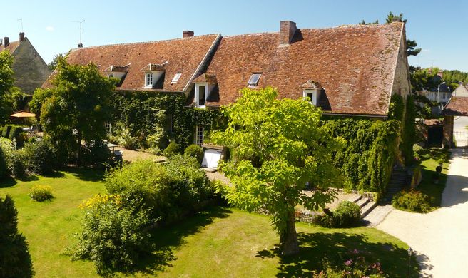 Hotel Tour d'Auvergne Exterior