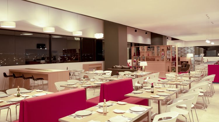 Fiesta Inn Parque Puebla Restaurant