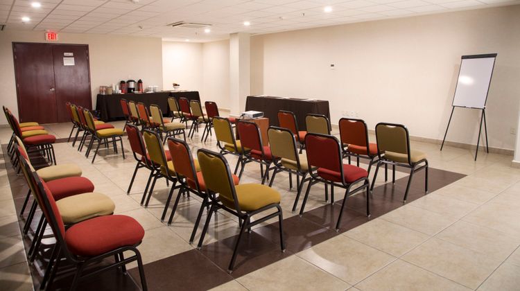 Staybridge Suites Queretaro Meeting