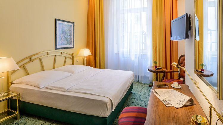 Hotel Palmenhof Room