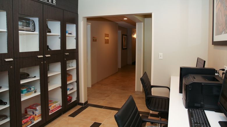 <b>Candlewood Suites Portland-Scarborough Lobby</b>. Images powered by <a href="https://www.leonardoworldwide.com/" title="Leonardo Worldwide" target="_blank">Leonardo</a>.