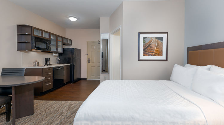Candlewood Suites Athens Suite