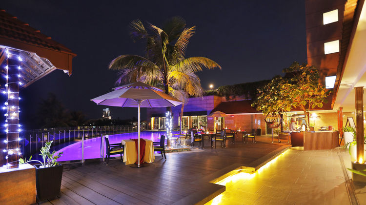 Crowne Plaza Kochi Restaurant
