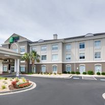 Holiday Inn Express & Suites Dublin