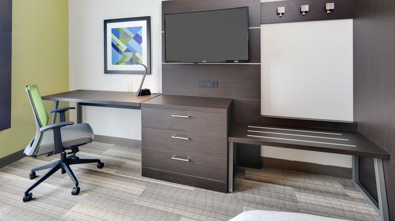 <b>Holiday Inn Express & Suites Dublin Room</b>. Images powered by <a href="https://www.leonardoworldwide.com/" title="Leonardo Worldwide" target="_blank">Leonardo</a>.