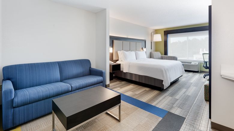 <b>Holiday Inn Express & Suites Dublin Suite</b>. Images powered by <a href="https://www.leonardoworldwide.com/" title="Leonardo Worldwide" target="_blank">Leonardo</a>.