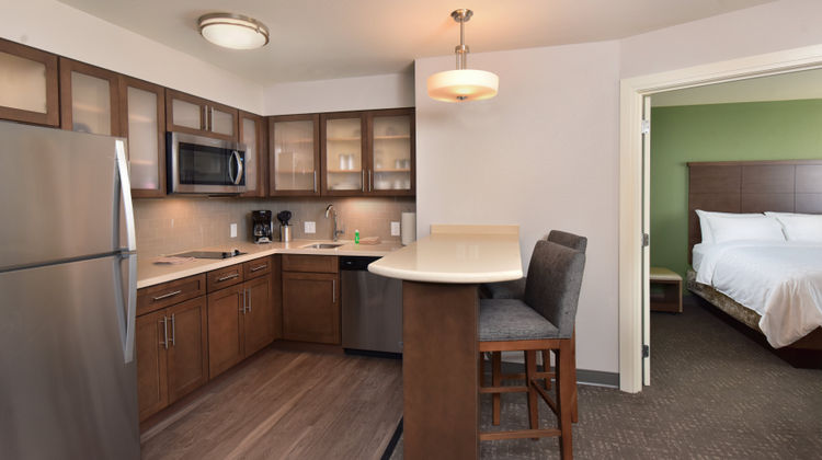 Staybridge Suites Wisconsin Dells Suite
