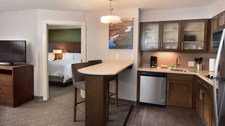 Staybridge Suites Wisconsin Dells Suite