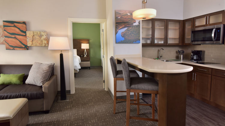 Staybridge Suites Wisconsin Dells Suite