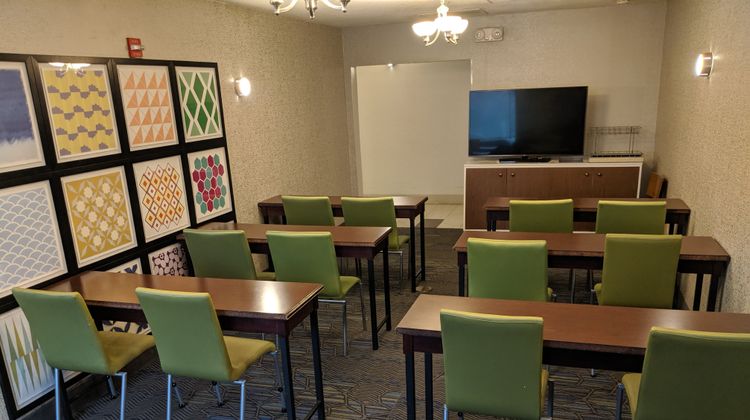 Holiday Inn Express Venice Meeting