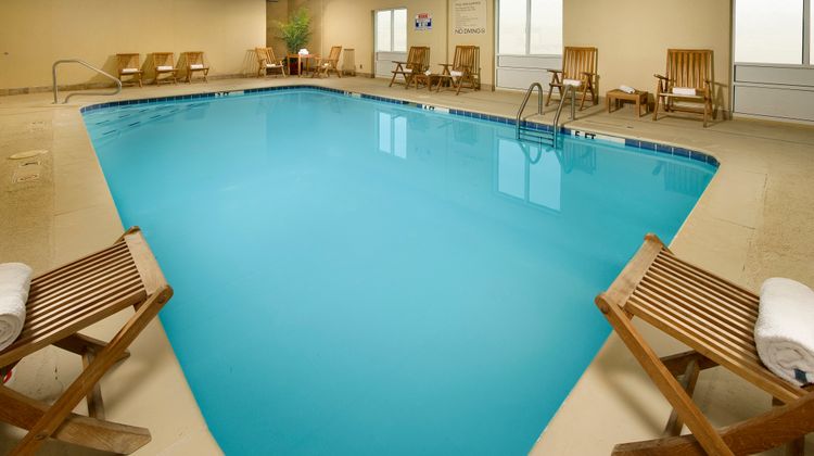 Holiday Inn Express Hotel & Suites Pool
