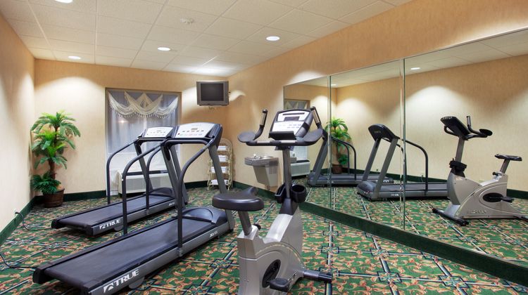 Holiday Inn Express Hotel & Suites Health Club