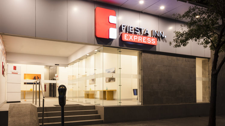 Fiesta Inn Express Monterrey Centro Exterior
