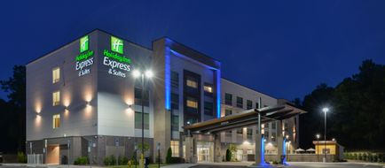 Holiday Inn Express & Suites Charlotte Exterior