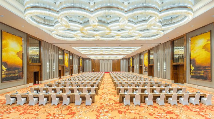 Crowne Plaza Dalian Sports Center Ballroom