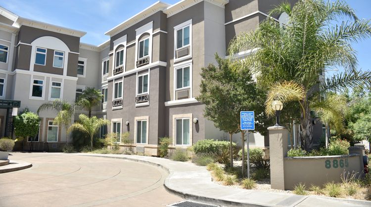 Holiday Inn Express Exterior