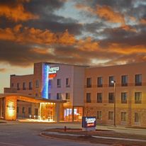 Fairfield Inn & Suites Lincoln Southeast