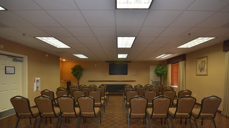 Holiday Inn Express Las Vegas Nellis Meeting